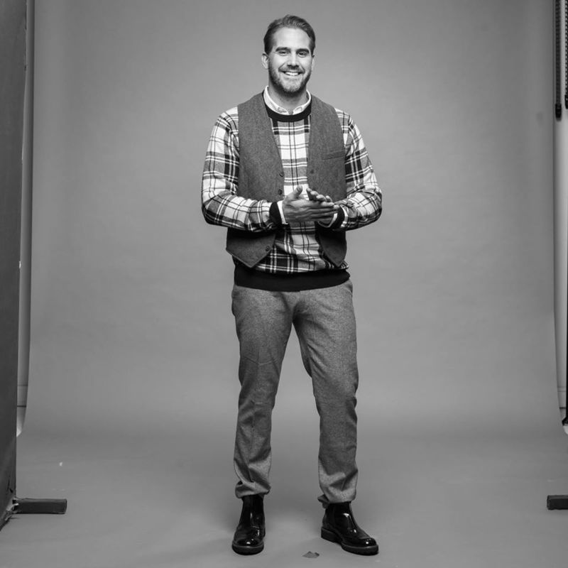 Andreas Barås i karaktär, periodkostym.